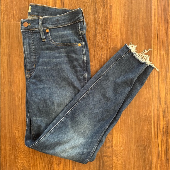 Madewell 9” Mid-Rise Skinny Jean - Picture 2 of 5